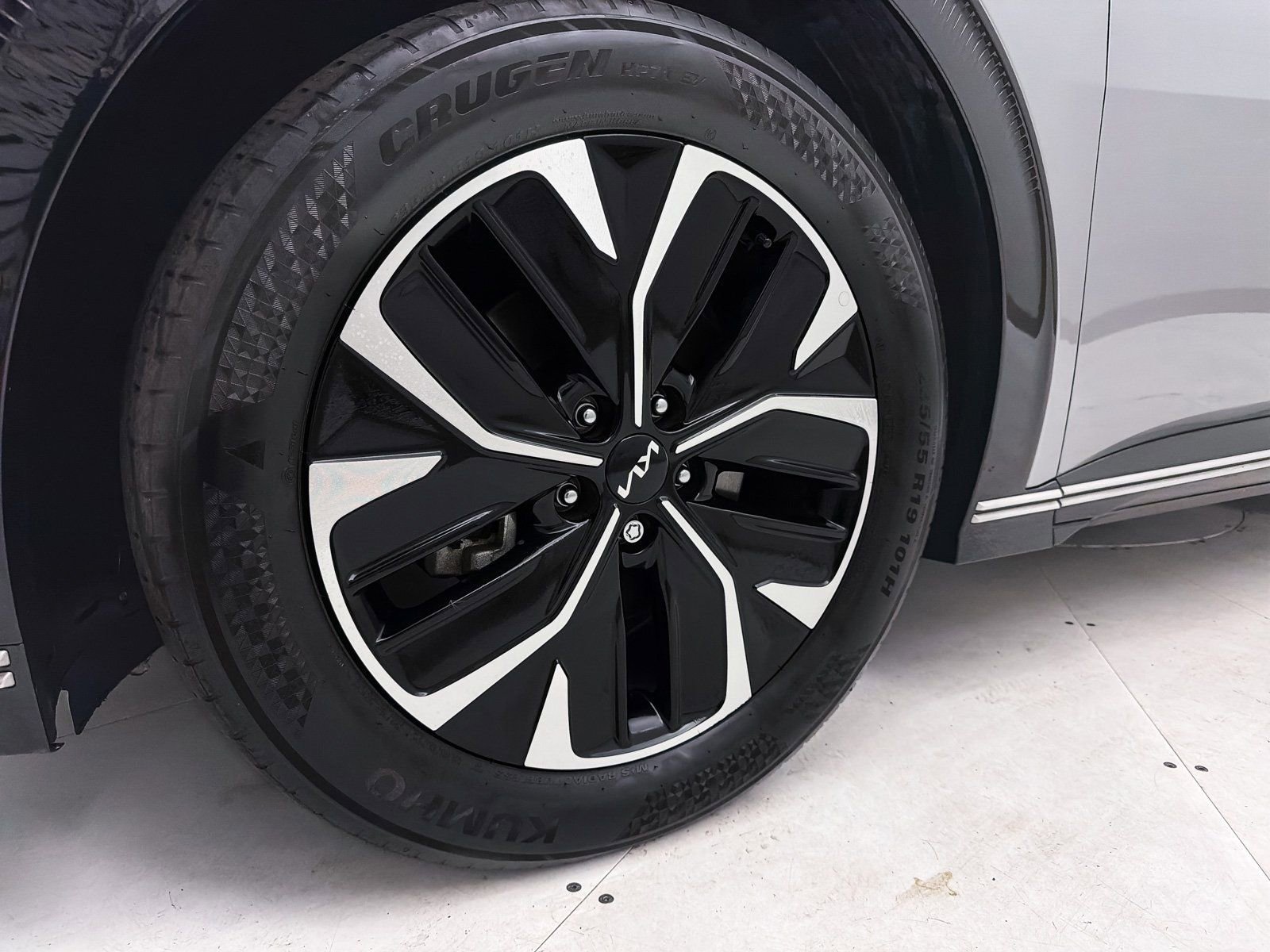 Used 2022 Kia EV6 Wind image 15