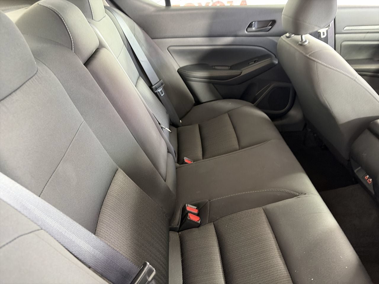 Used 2025 Nissan Altima 2.5 SV FWD image 23