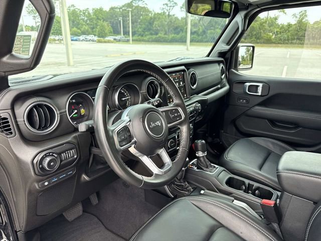 Used 2022 Jeep Wrangler Unlimited Sahara AWD/4WD image 21