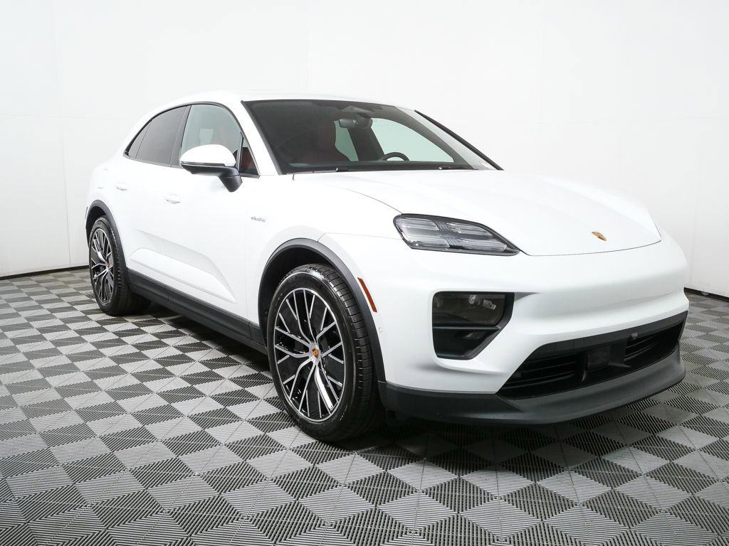 New 2026 Porsche Macan Electric image 27