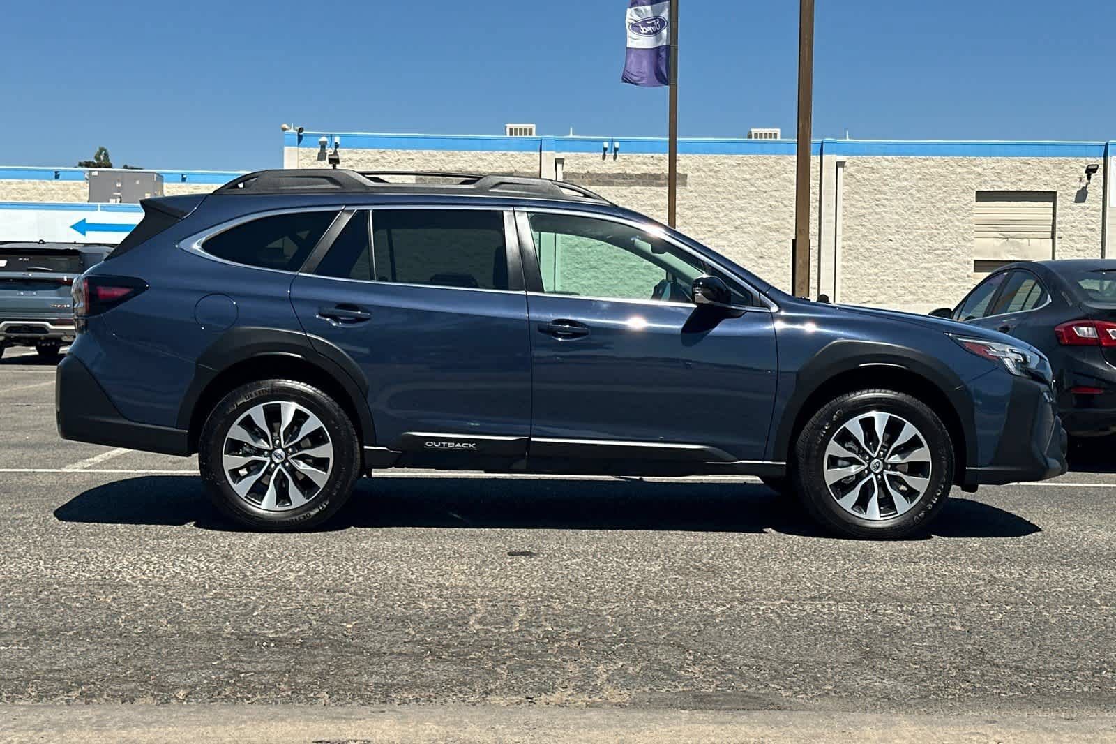 Used 2023 Subaru Outback Limited w/ Tech Package 2 AWD/4WD image 9