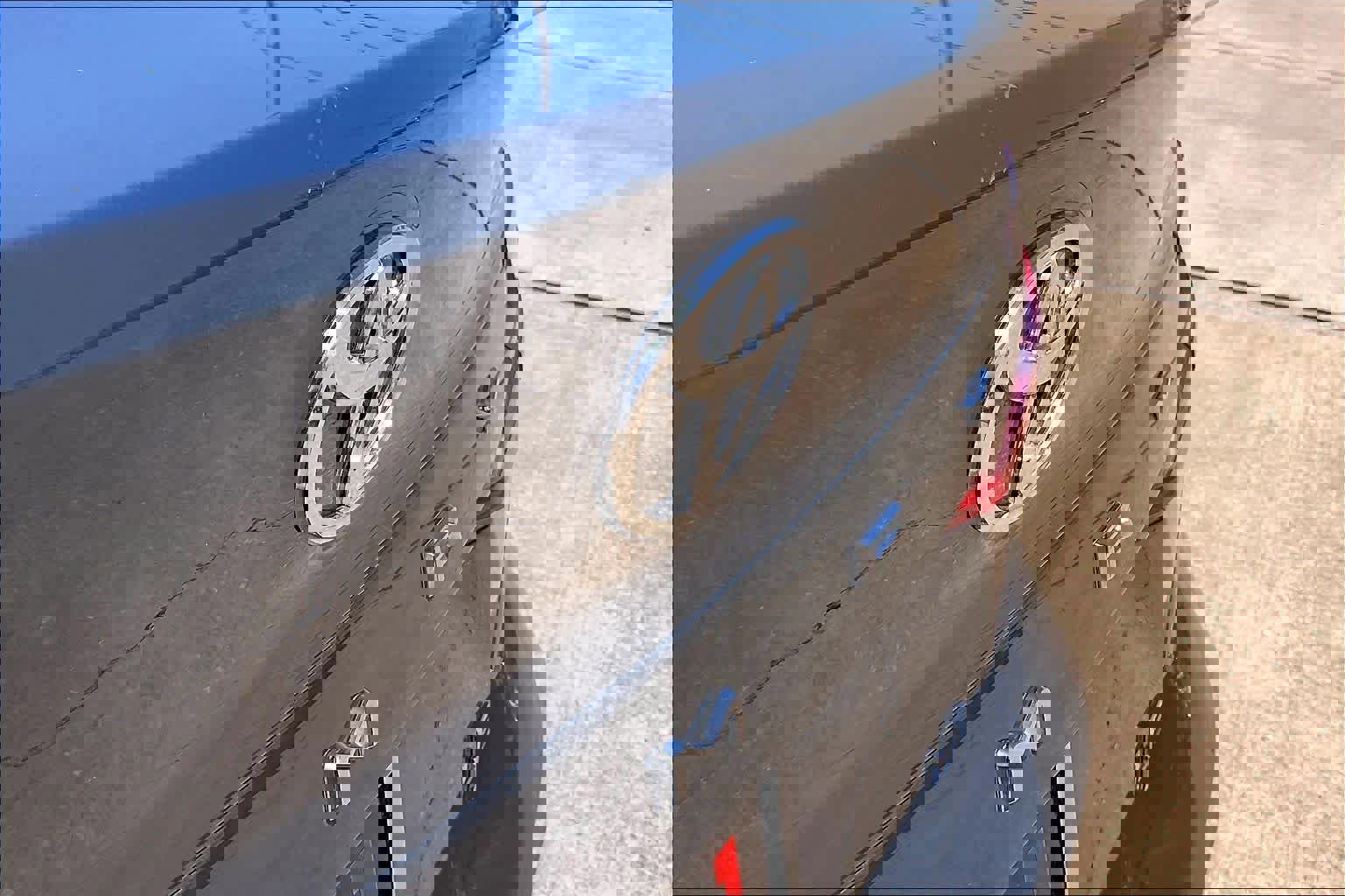 Used 2025 Toyota Camry LE image 28