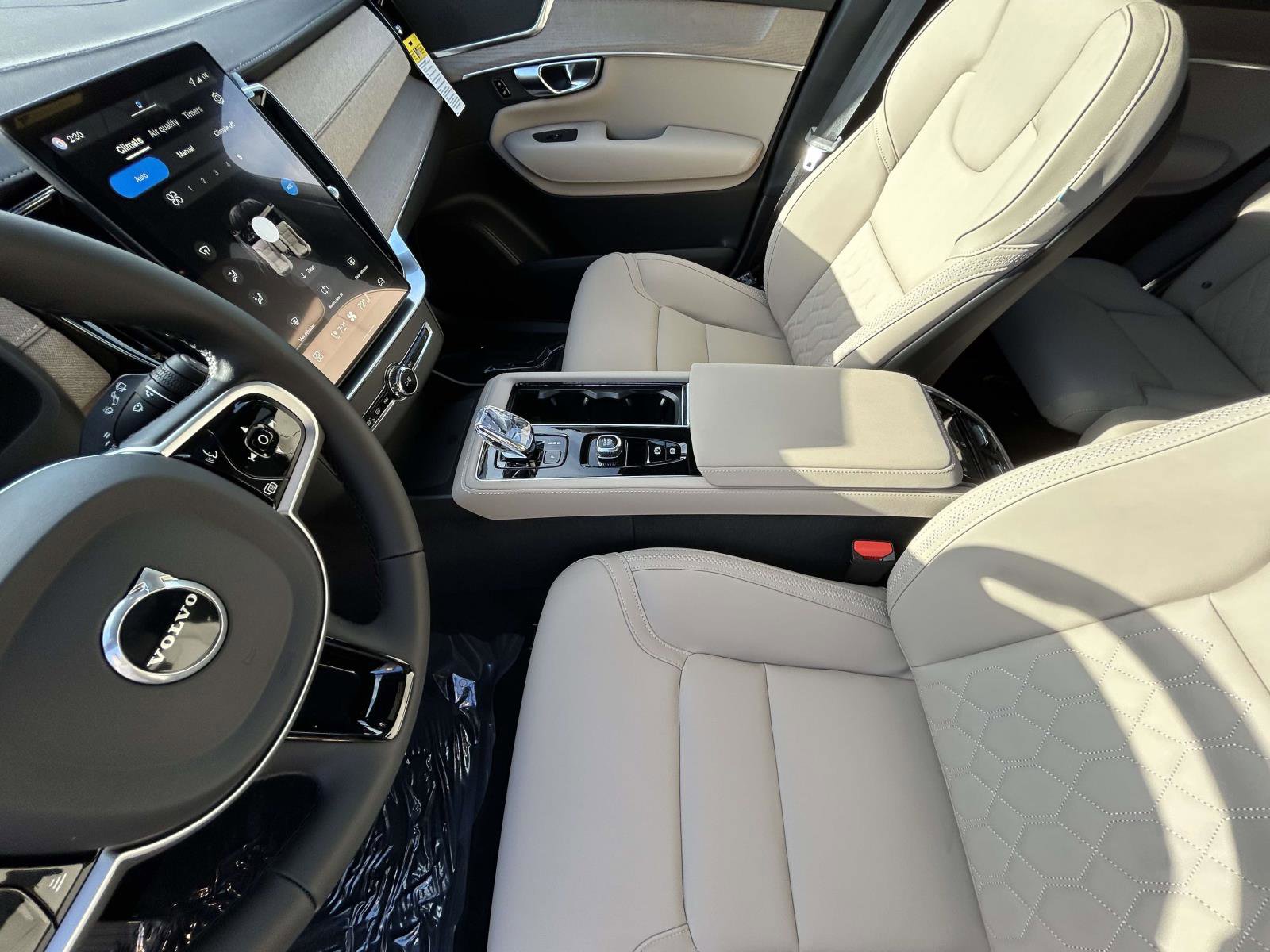 New 2026 Volvo XC90 B6 Core w/ Protection Package Premier AWD/4WD image 10