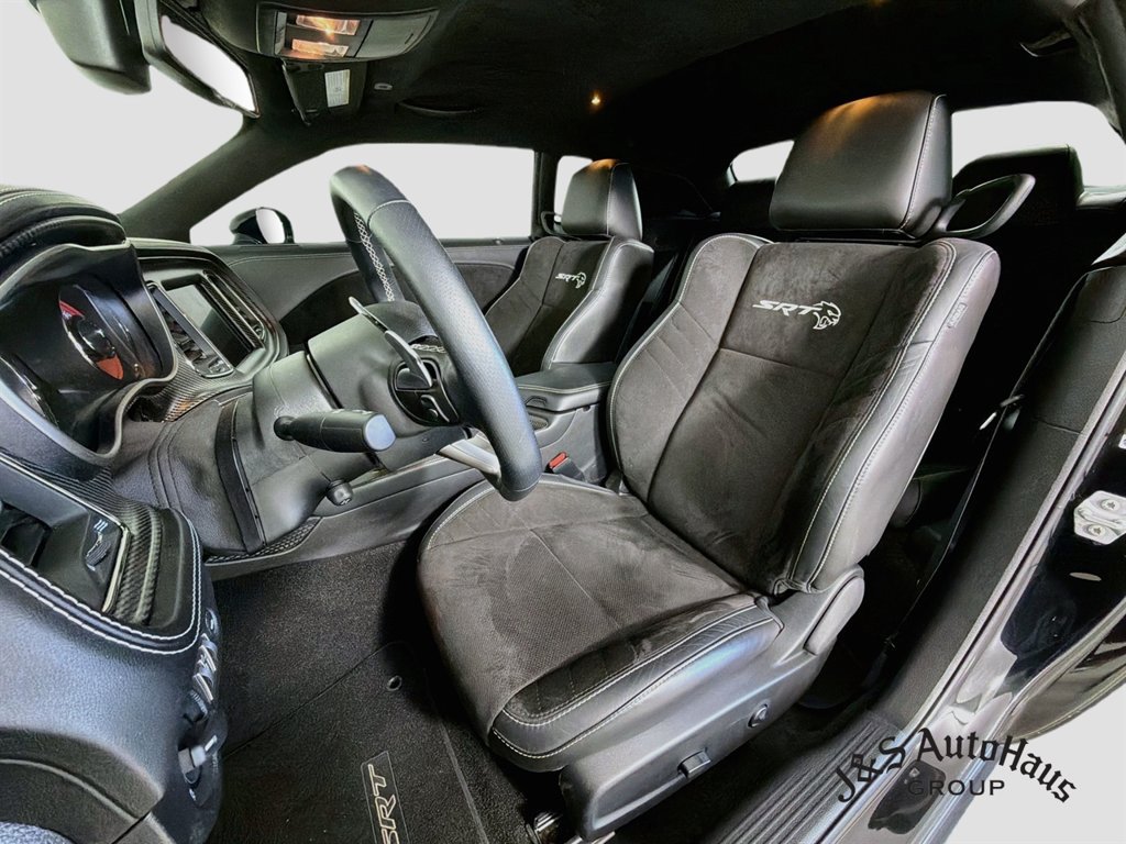Used 2022 Dodge Challenger SRT Hellcat RWD image 11