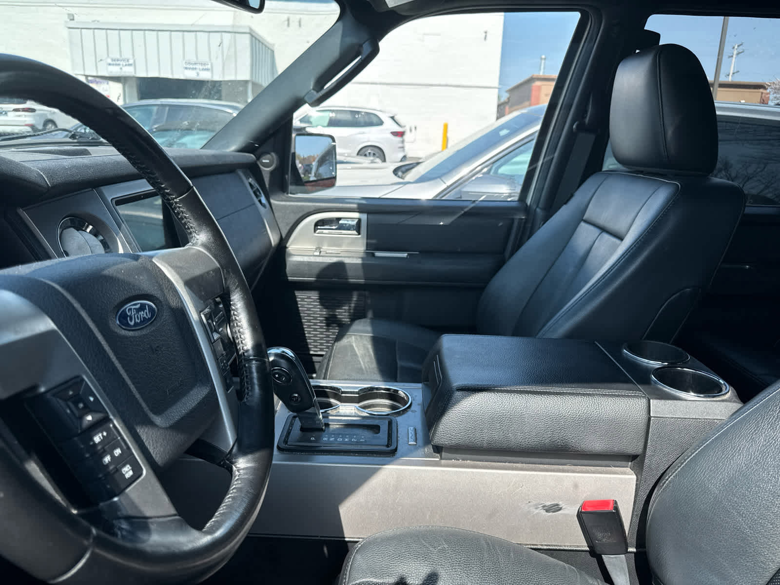 Used 2017 Ford Expedition Limited w/ Equipment Group 301A image 10