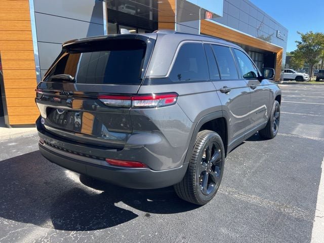 New 2026 Jeep Grand Cherokee Limited w/ Limited Altitude Package RWD image 24