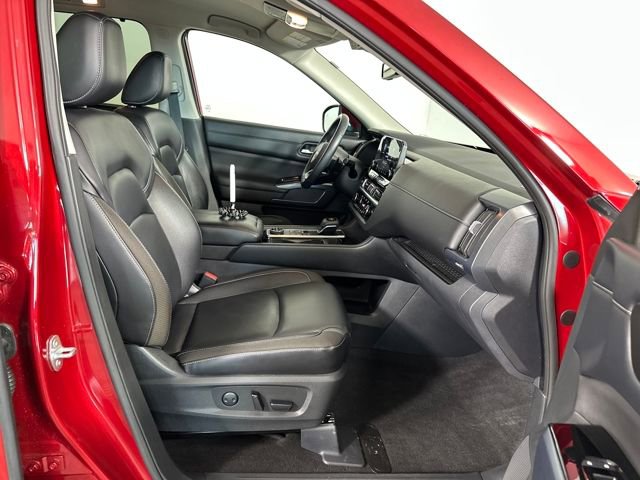 Used 2023 Nissan Pathfinder SL image 28