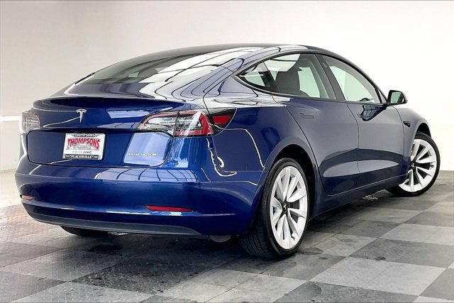 Used 2022 Tesla Model 3 Long Range AWD/4WD image 12