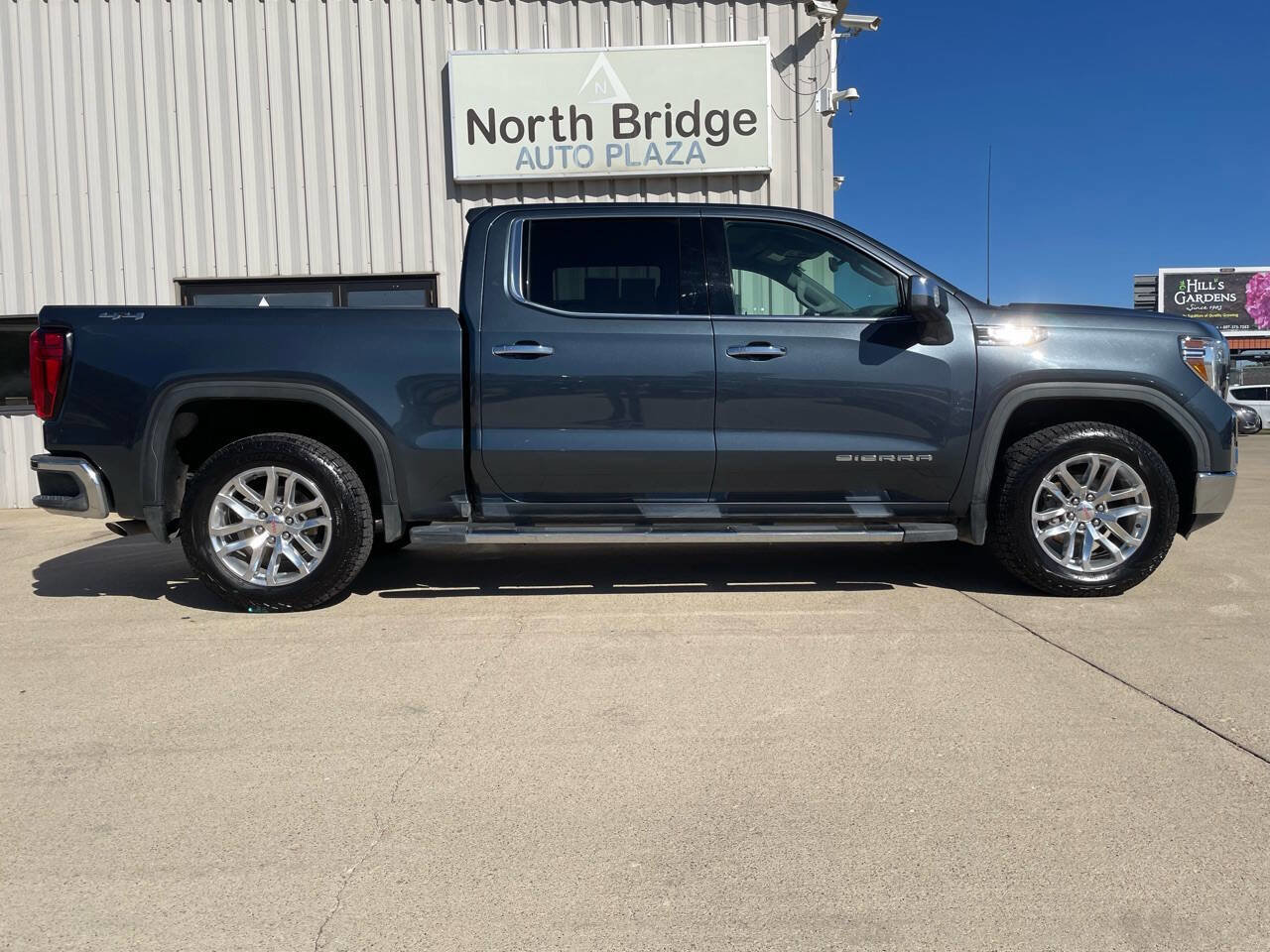 Used 2021 GMC Sierra 1500 SLT image 28
