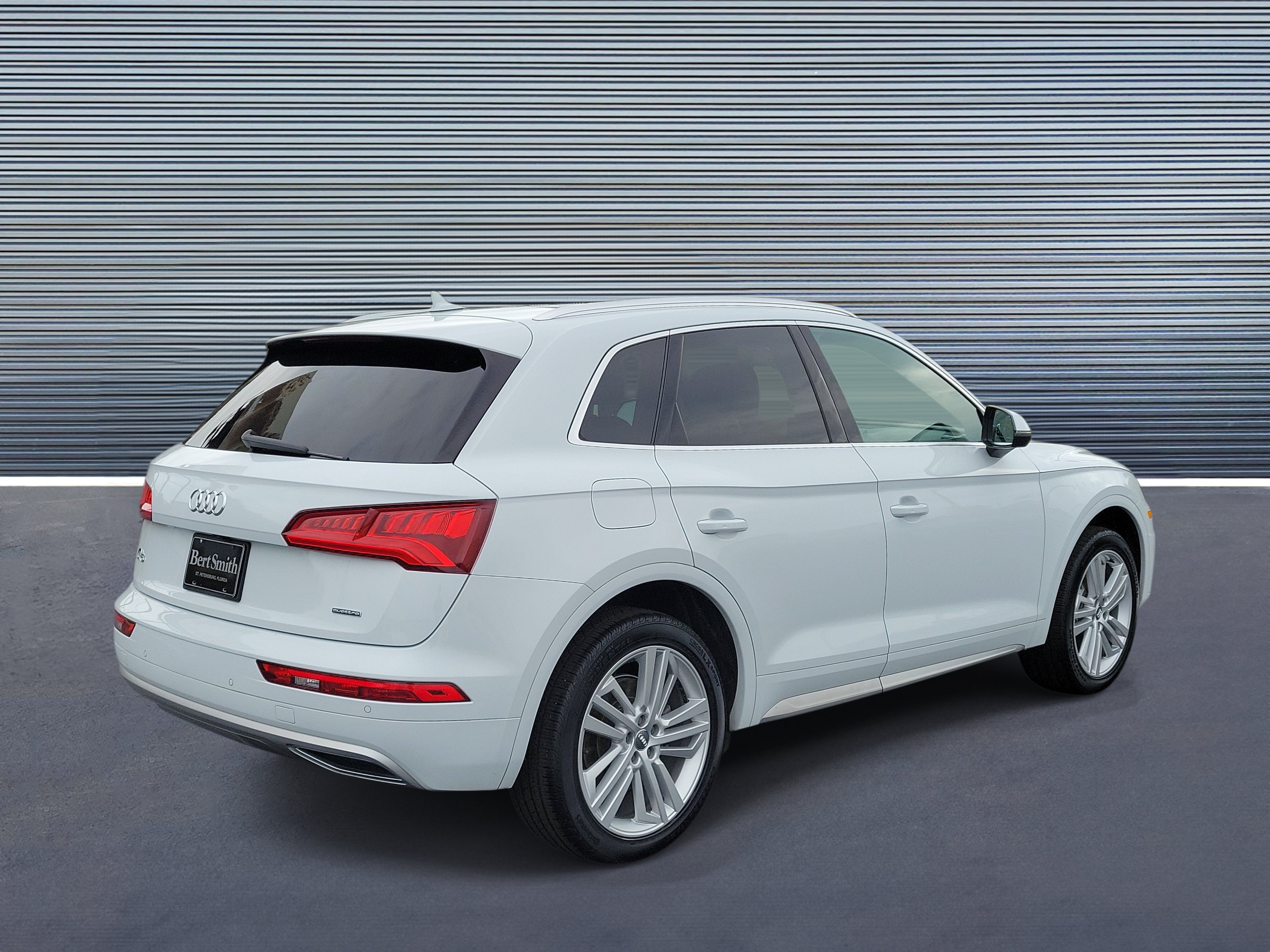 Used 2019 Audi Q5 2.0T Premium Plus AWD/4WD image 3