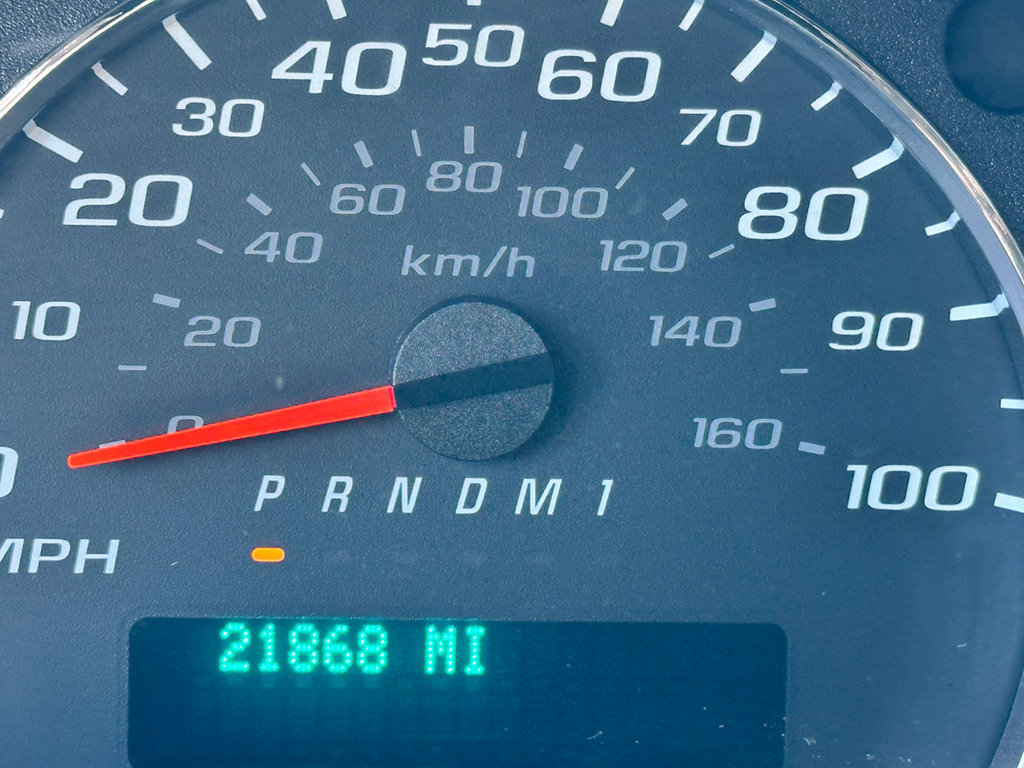 Used 2025 GMC Savana 2500 w/ Driver Convenience Package RWD image 6