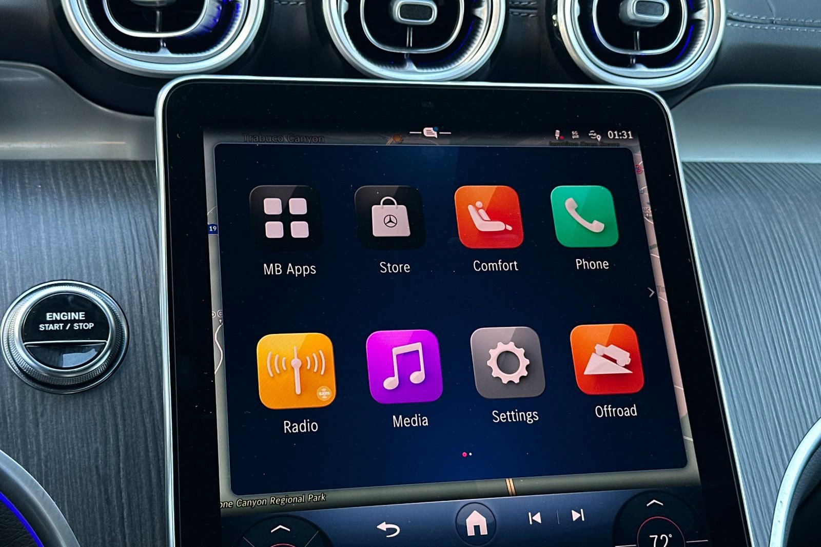 Used 2025 Mercedes-Benz GLC 350e 4MATIC image 36