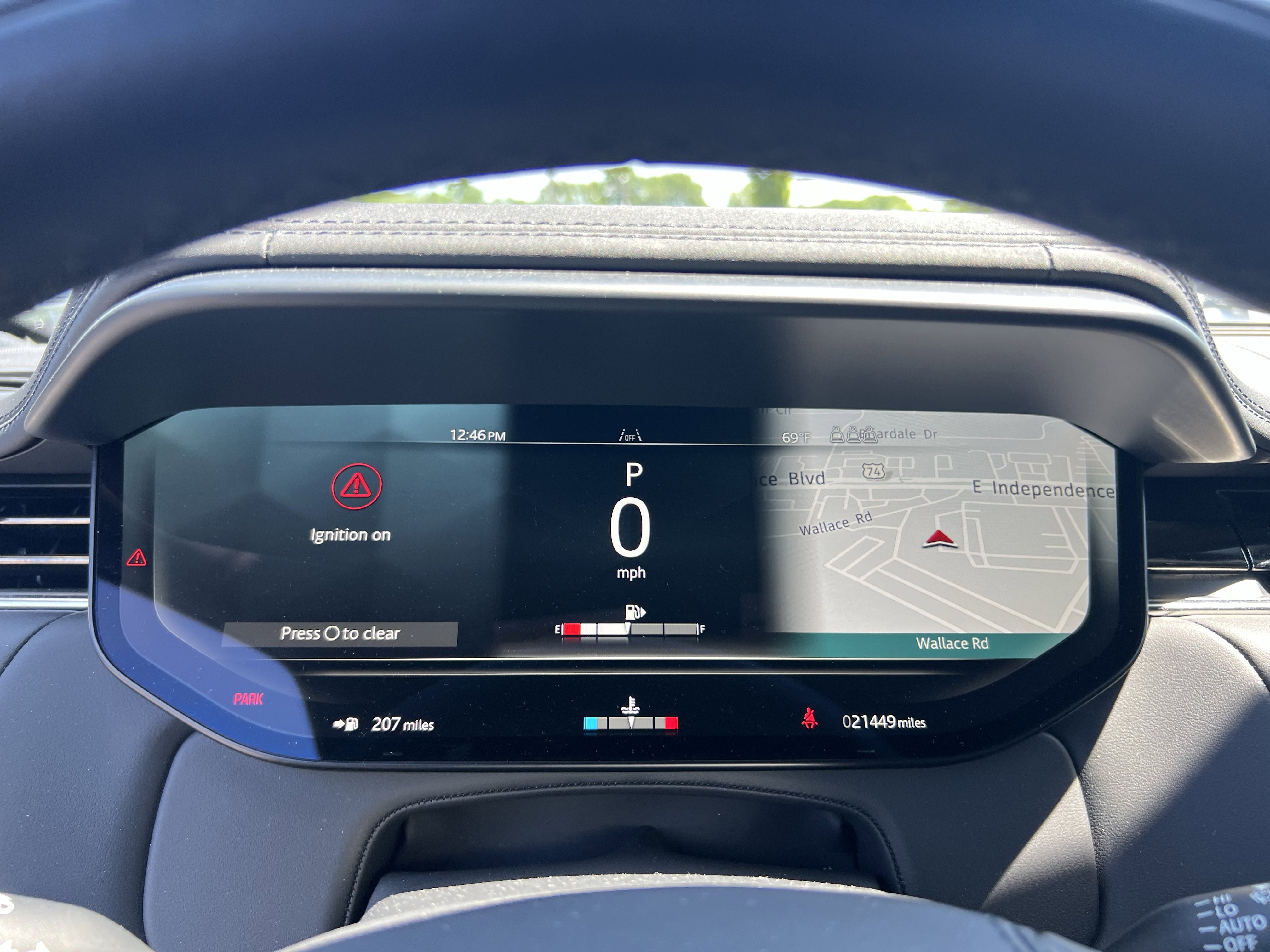 Used 2025 Land Rover Range Rover Sport S AWD/4WD image 26