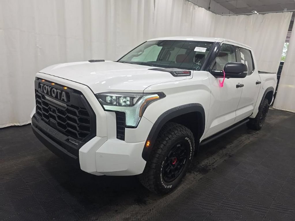 Used 2022 Toyota Tundra Limited AWD/4WD image 2