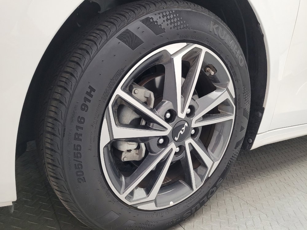 Used 2023 Kia Forte LXS FWD image 31