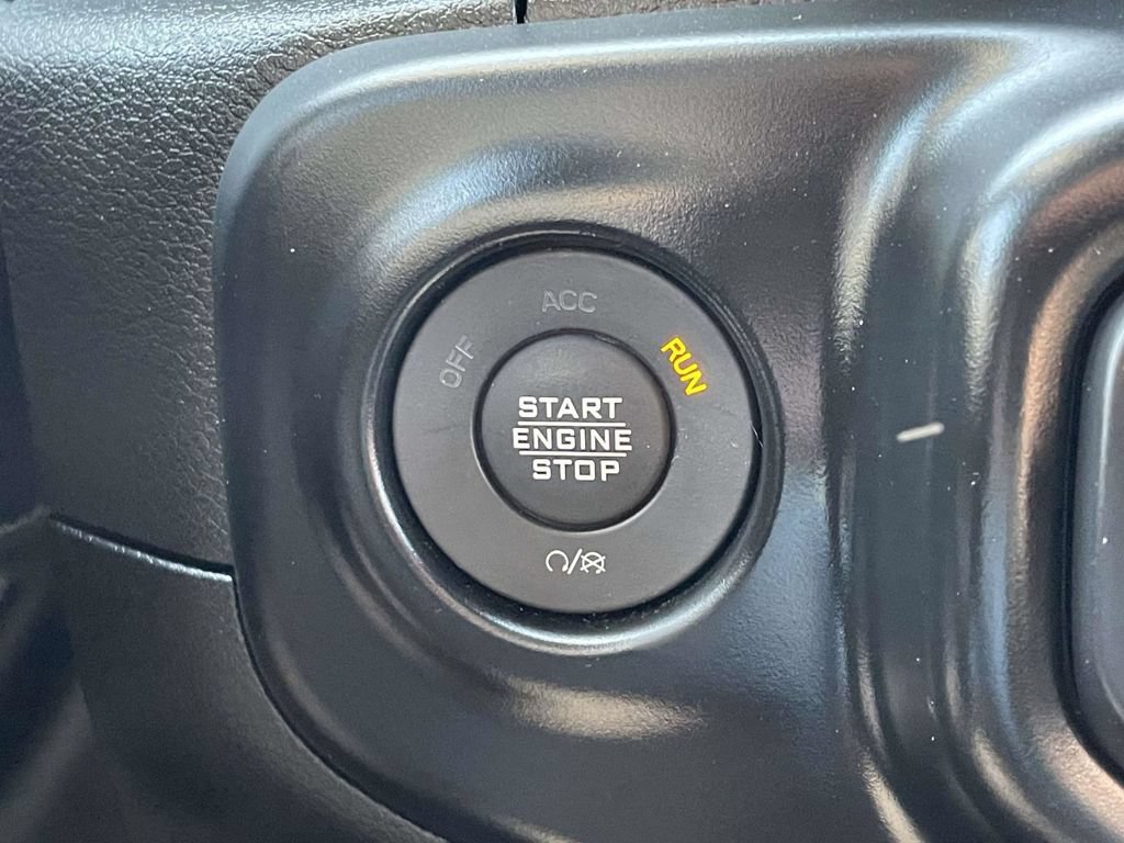 Used 2023 Jeep Wrangler Unlimited Sahara w/ Cold Weather Group AWD/4WD image 33