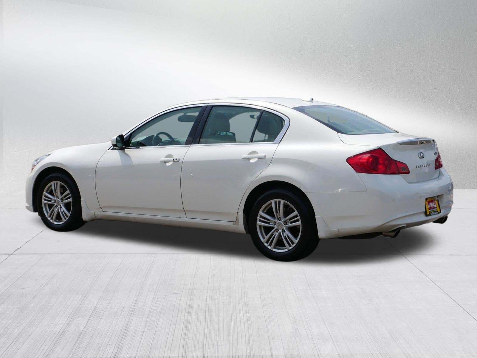 Used 2010 INFINITI G37 x Sedan w/ Premium Pkg AWD/4WD image 5