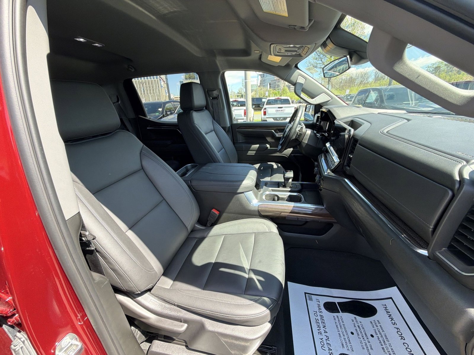 Used 2024 Chevrolet Silverado 1500 LT w/ Z71 Off-Road Package image 27