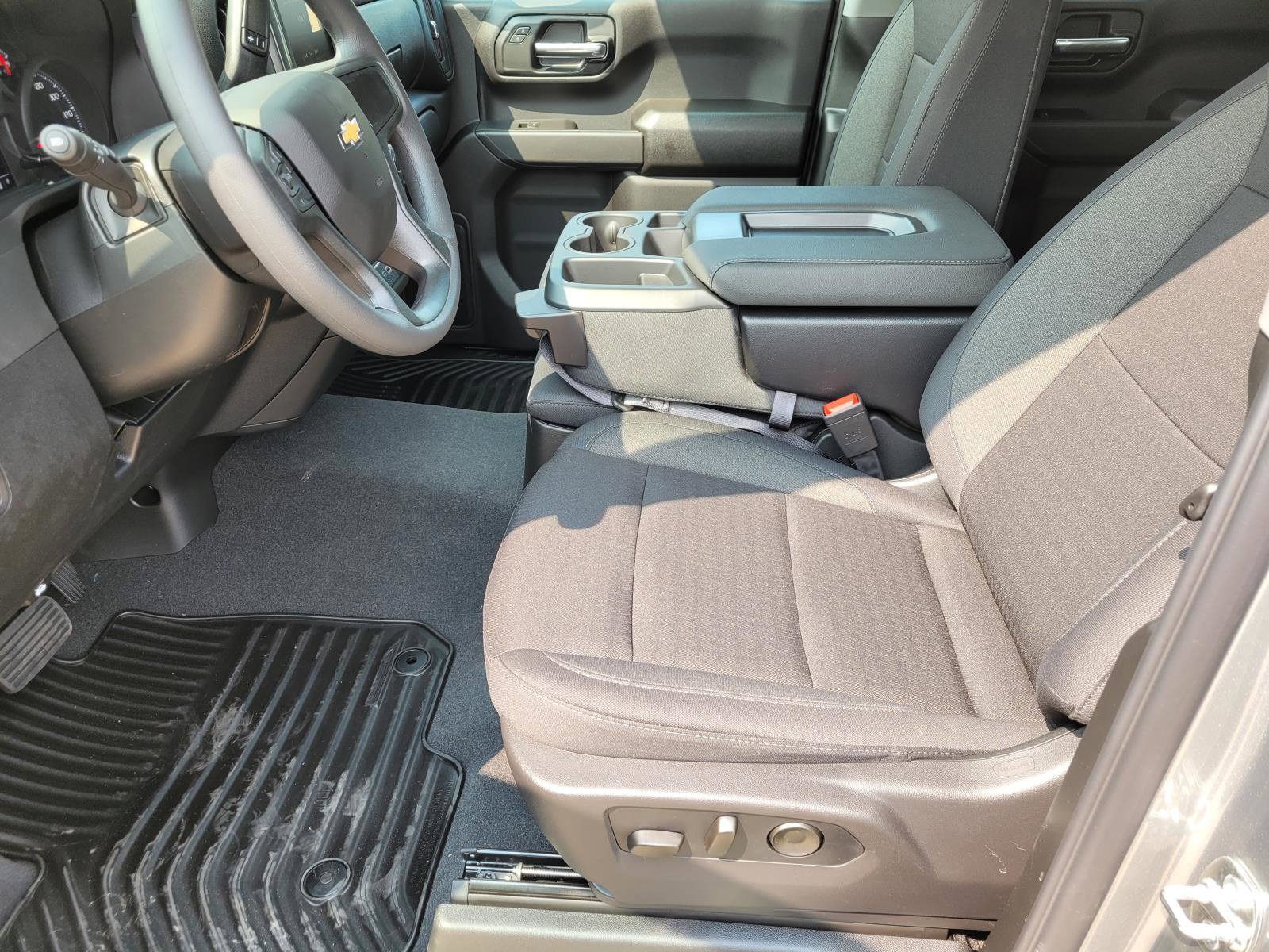 New 2026 Chevrolet Silverado 1500 Custom w/ Turbomax Blackout Package RWD image 14