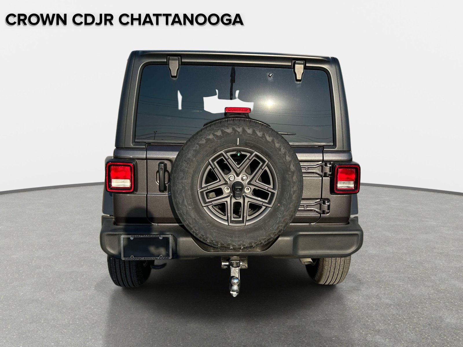 Used 2025 Jeep Wrangler Sport S image 4
