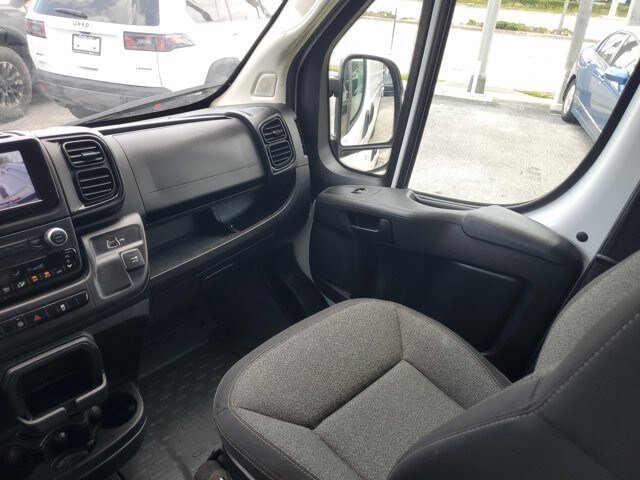 Used 2025 RAM ProMaster 2500 w/ Convenience Group FWD image 17