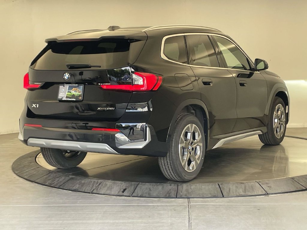 New 2027 BMW X1 xDrive28i w/ Technology Package AWD/4WD image 5