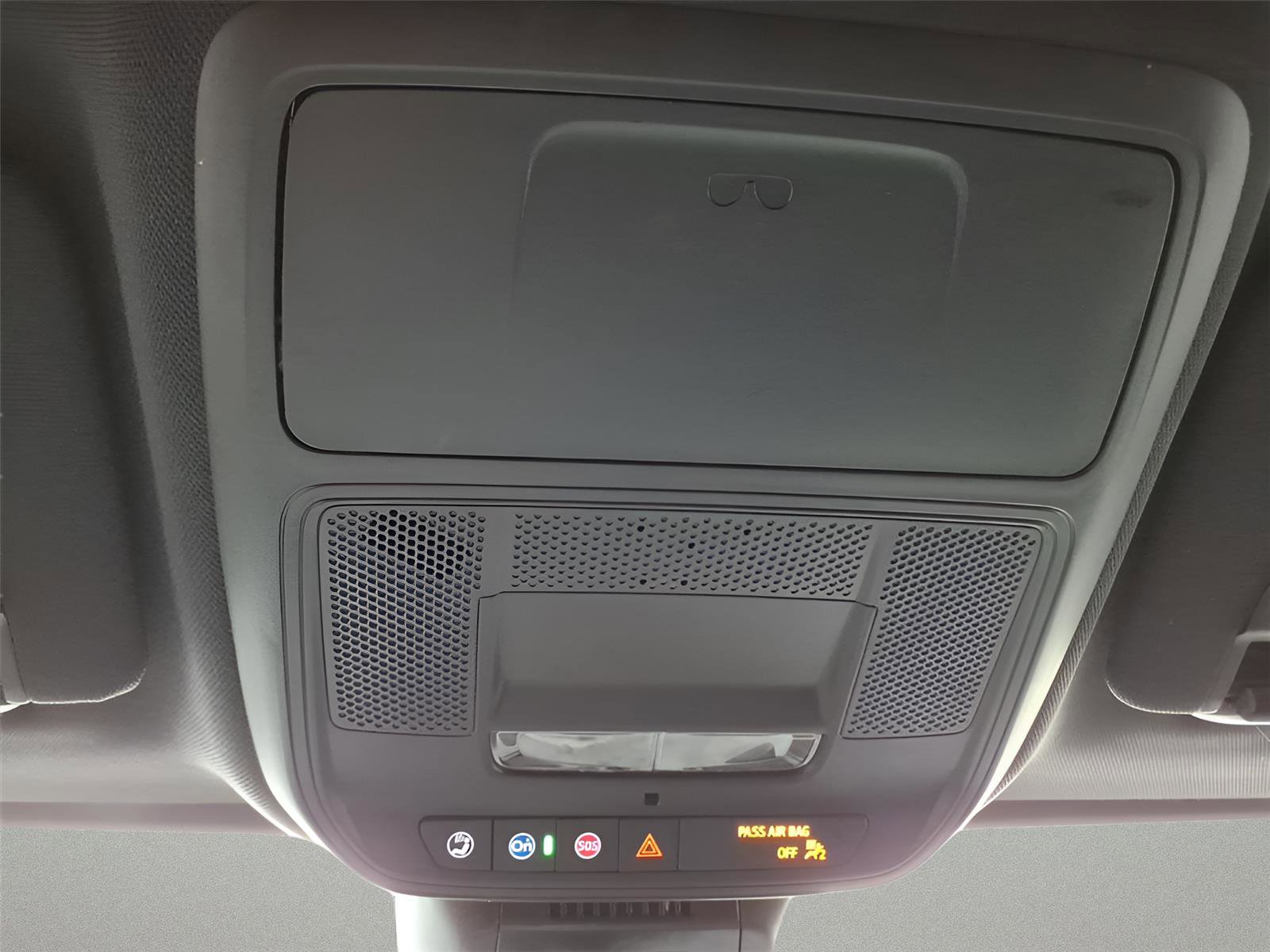 New 2026 Chevrolet Equinox LT w/ Convenience Package II image 24