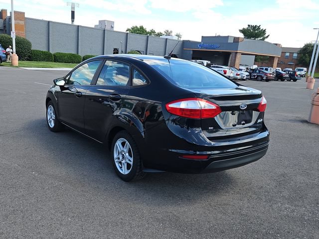Used 2017 Ford Fiesta SE FWD image 3
