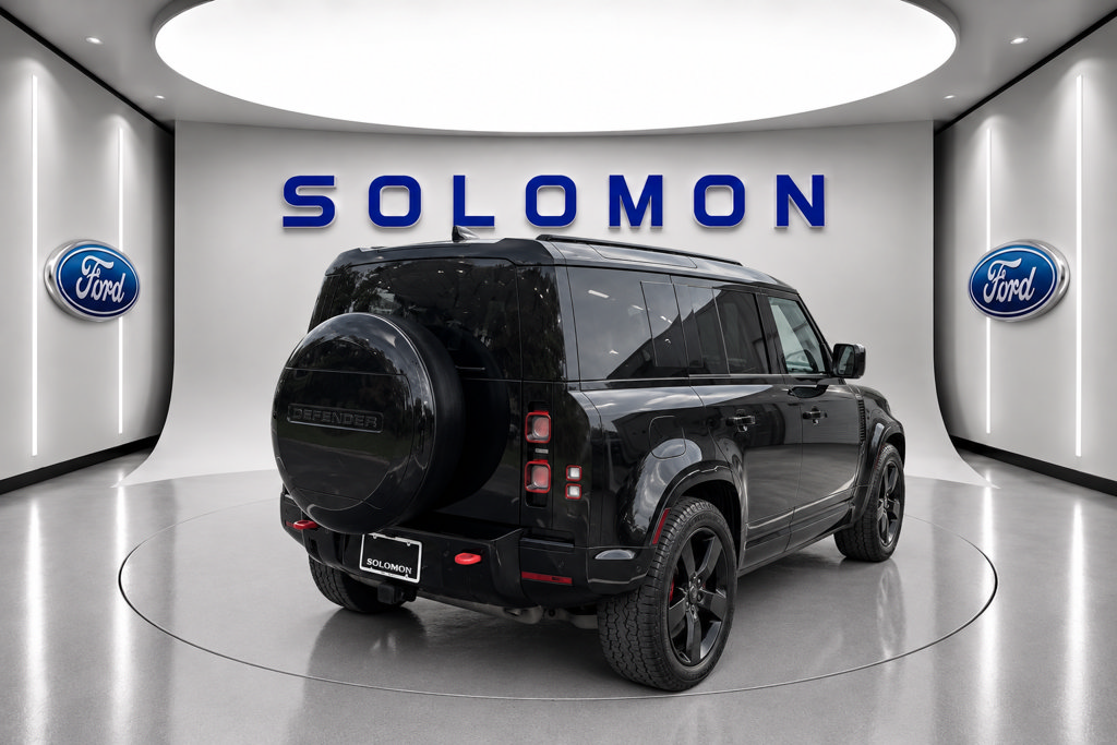 Used 2025 Land Rover Defender 110 X AWD/4WD image 6