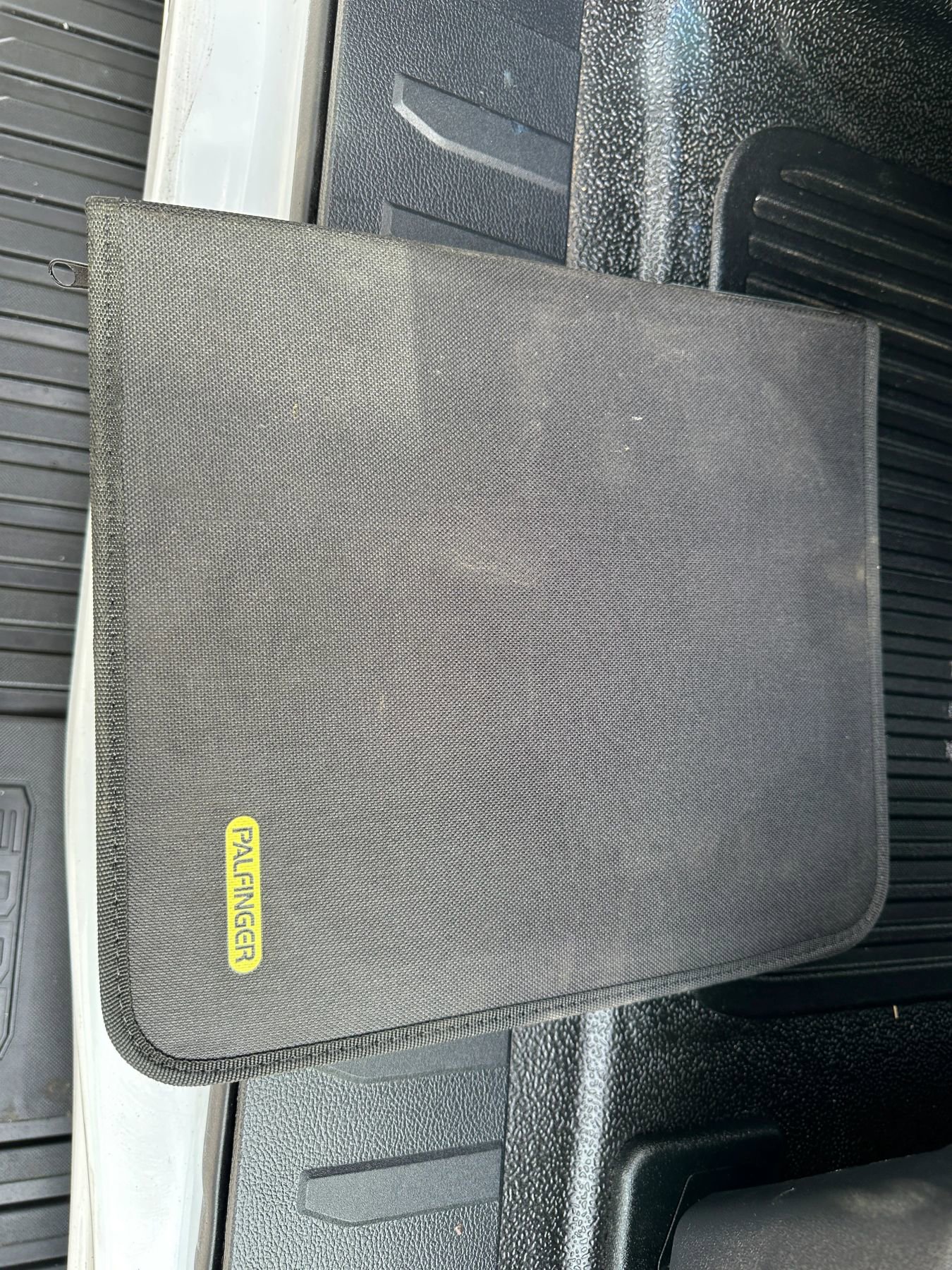 Used 2024 Ford F550 4x4 SuperCab Super Duty image 34