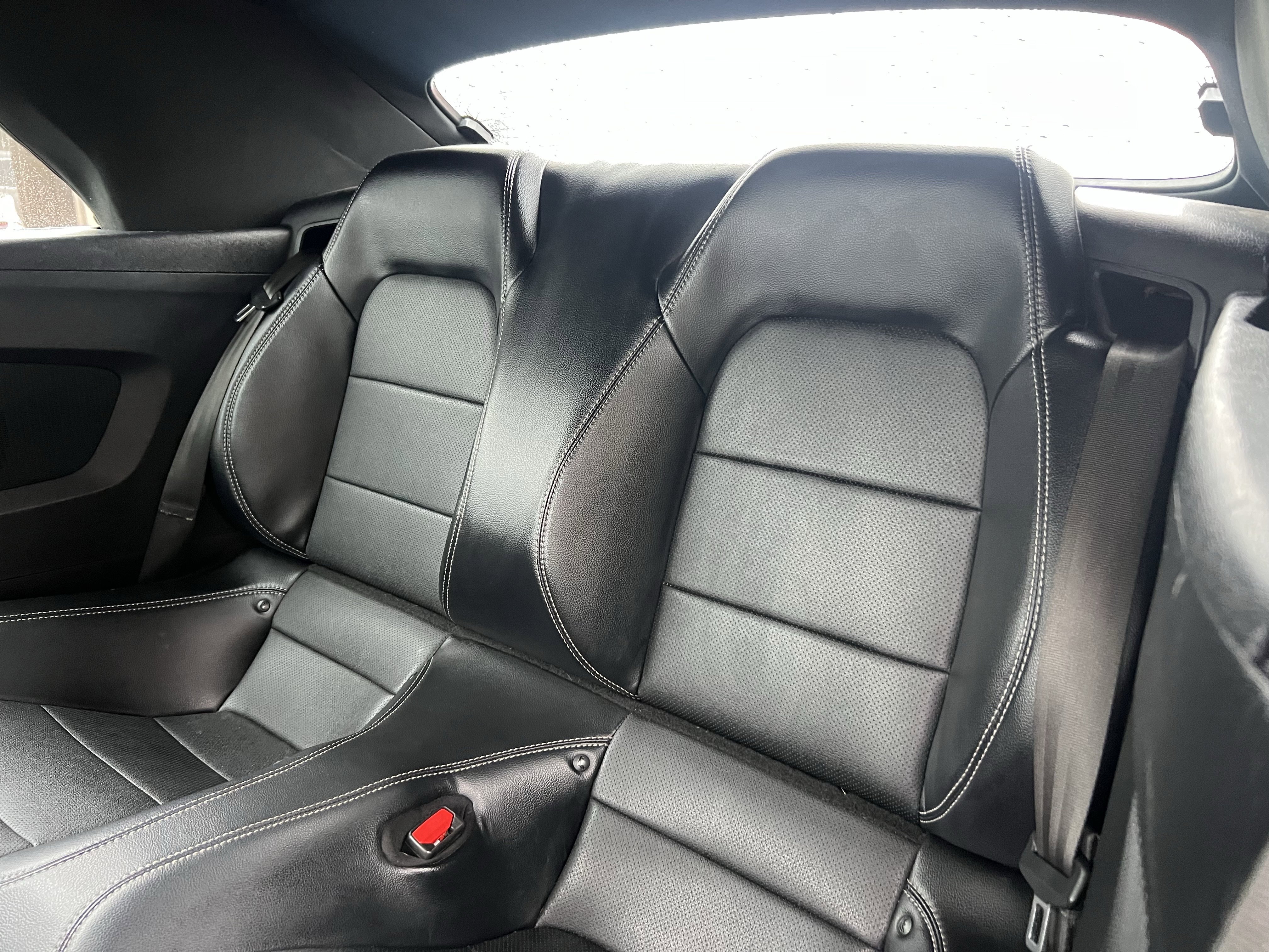 Used 2021 Ford Mustang Premium image 33