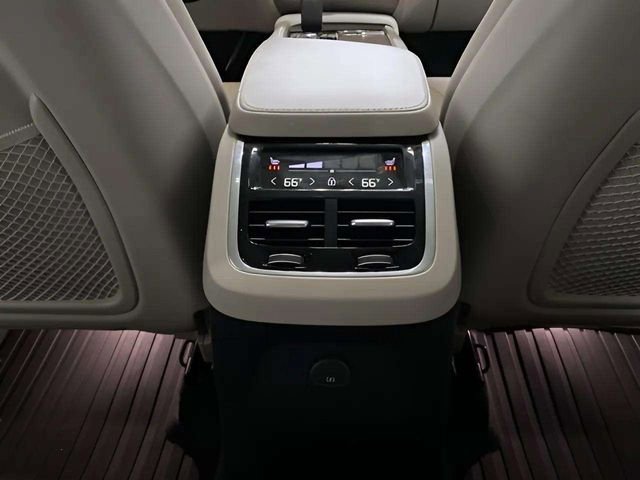 Used 2023 Volvo XC90 T8 Plus w/ Protection Package Premier image 78