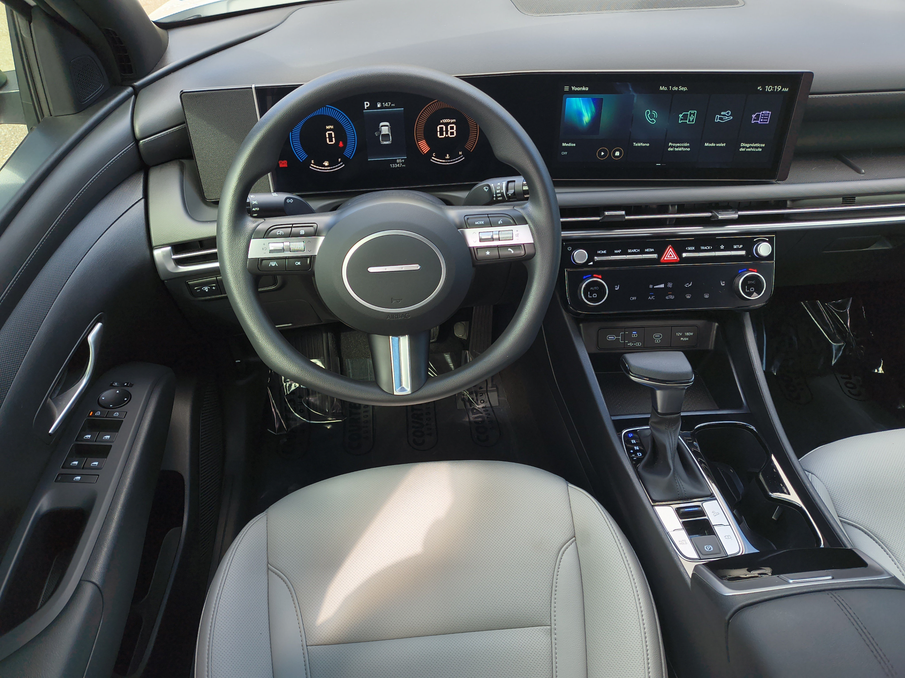 Certified 2025 Hyundai Santa Cruz SEL FWD image 11