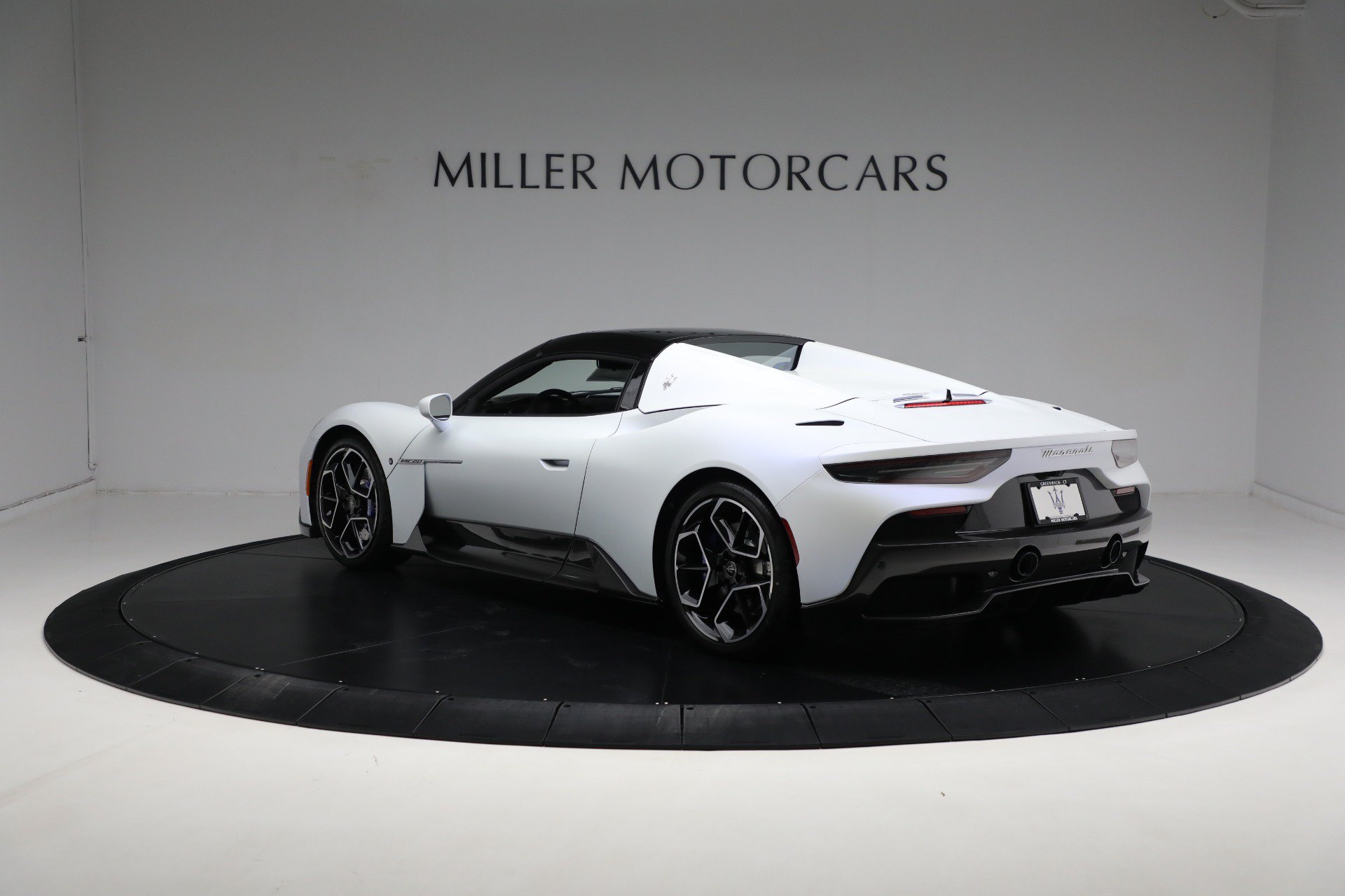 Used 2023 Maserati MC20 Spyder RWD image 29