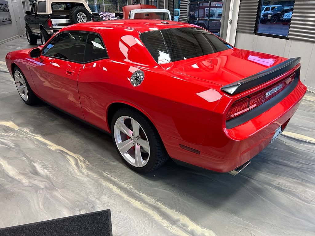 Used 2009 Dodge Challenger SRT8 RWD image 31