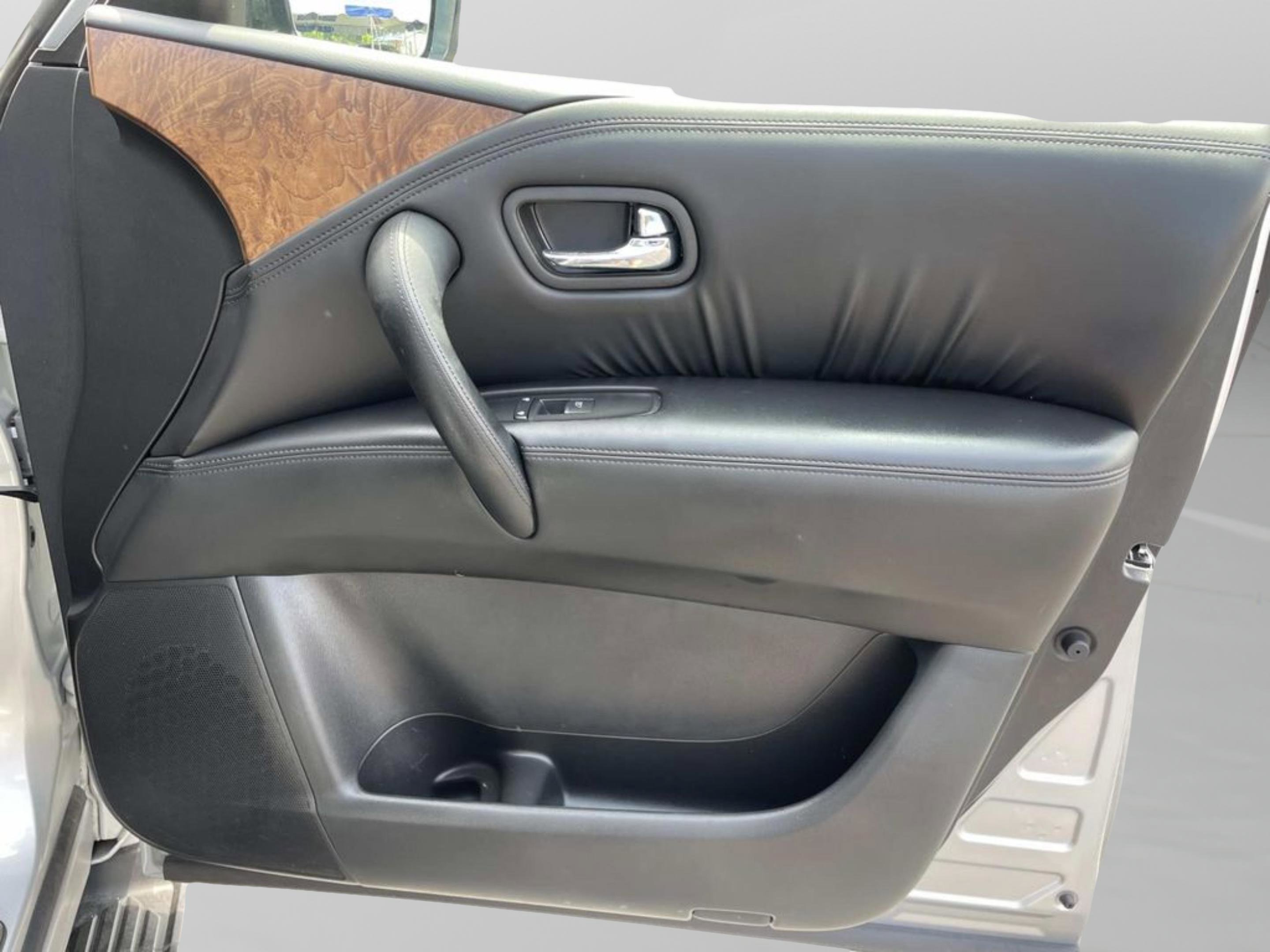 Used 2024 Nissan Armada SL w/ Captain's Chairs Package RWD image 20