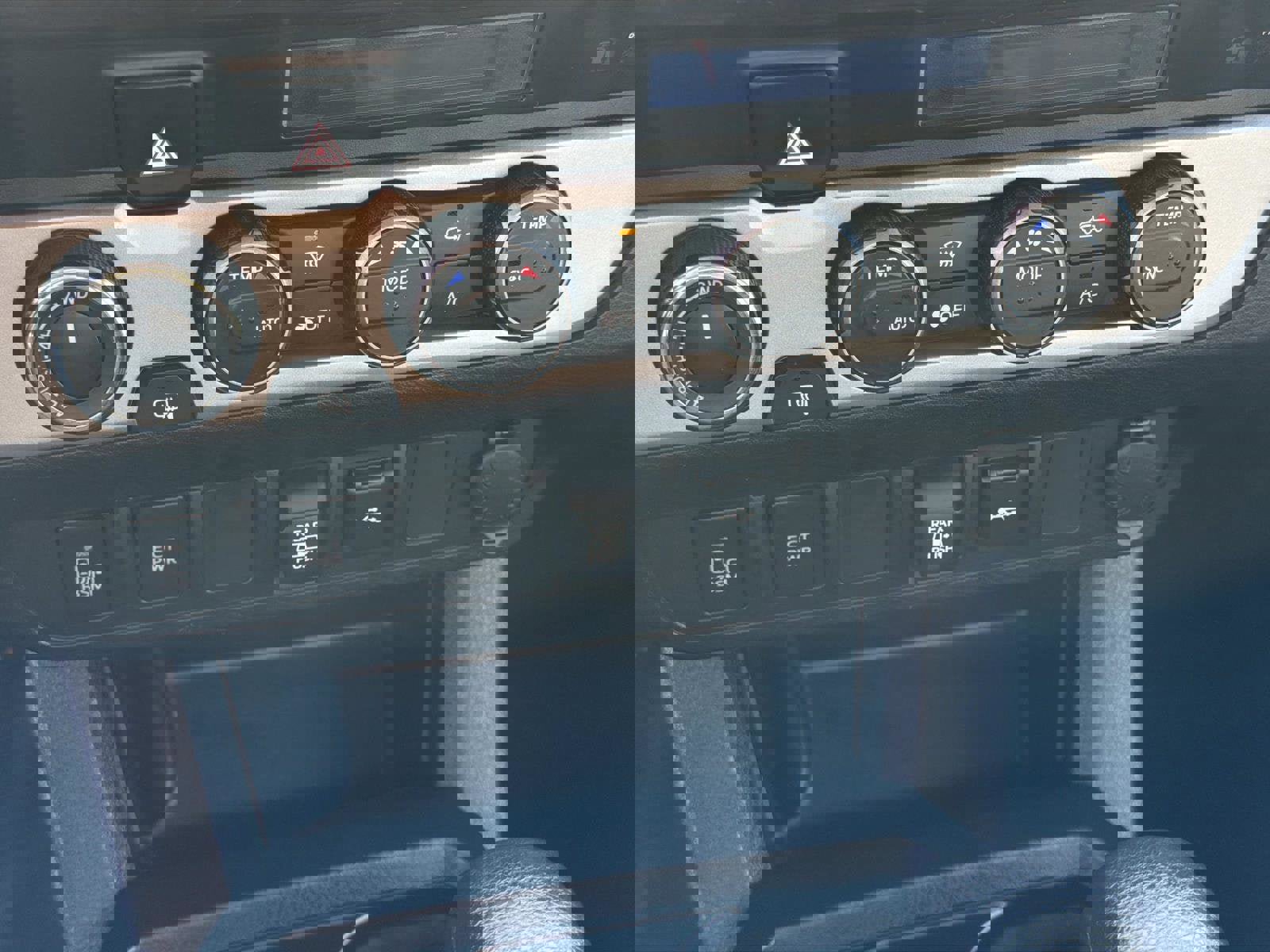 Used 2023 Toyota Tacoma SR5 image 10