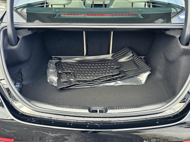 New 2026 Mercedes-Benz C 300 4MATIC Sedan image 5