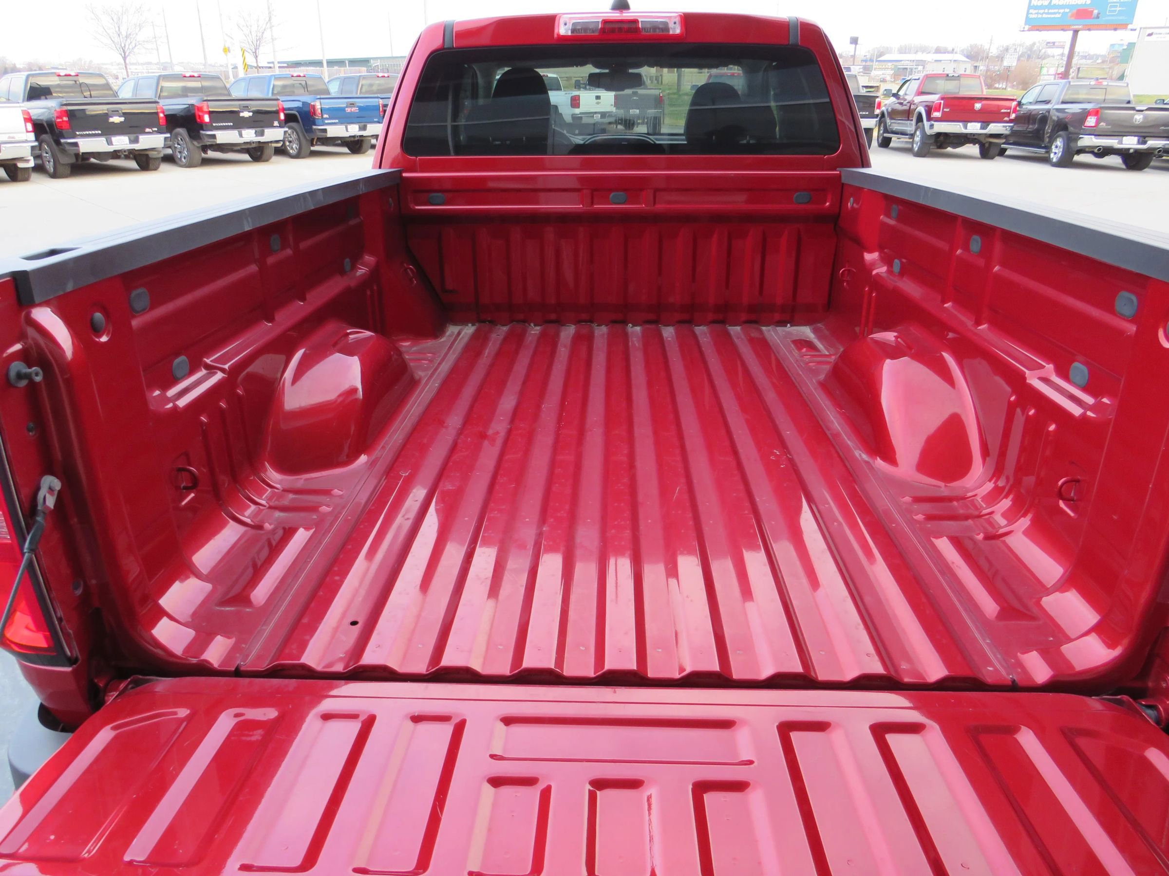 Used 2015 Chevrolet Colorado Z71 image 21