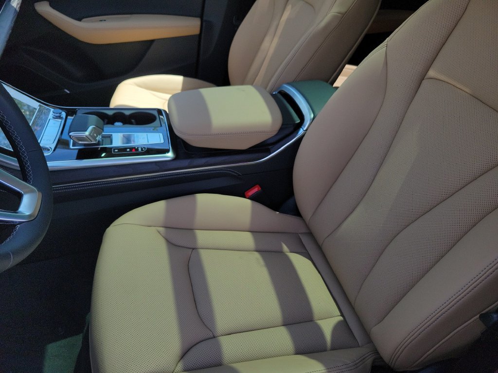 New 2027 Audi Q8 Premium Plus AWD/4WD image 17