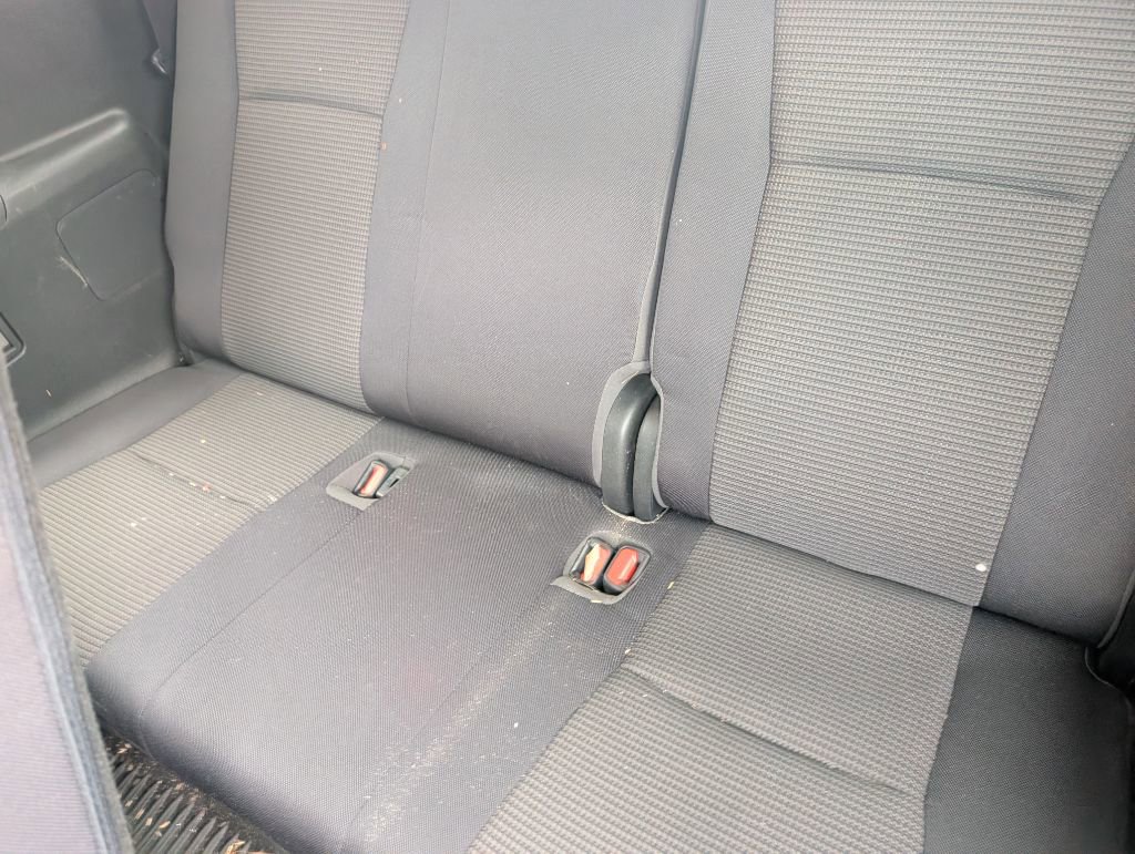 Used 2020 Toyota Highlander L FWD image 10