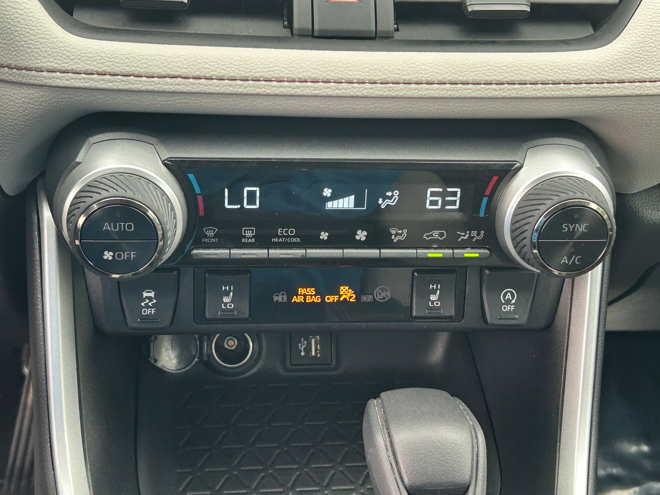 Used 2023 Toyota RAV4 XLE w/ Convenience Package AWD/4WD image 22