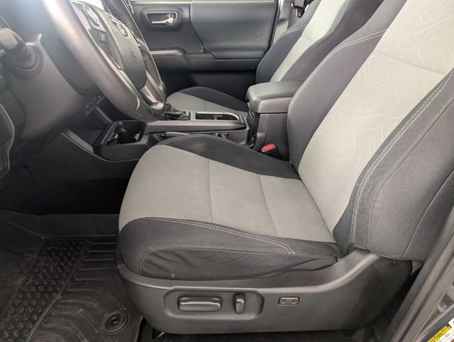 Used 2021 Toyota Tacoma TRD Off-Road w/ Technology Package image 12