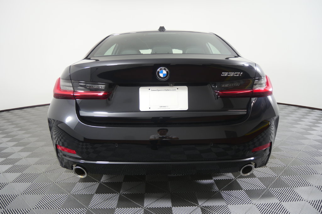 Certified 2025 BMW 330i Sedan RWD image 5