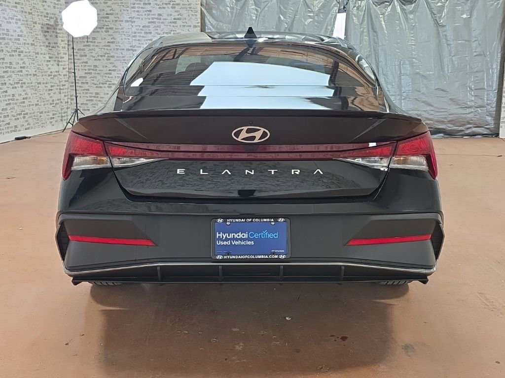 Certified 2025 Hyundai Elantra Sport image 5