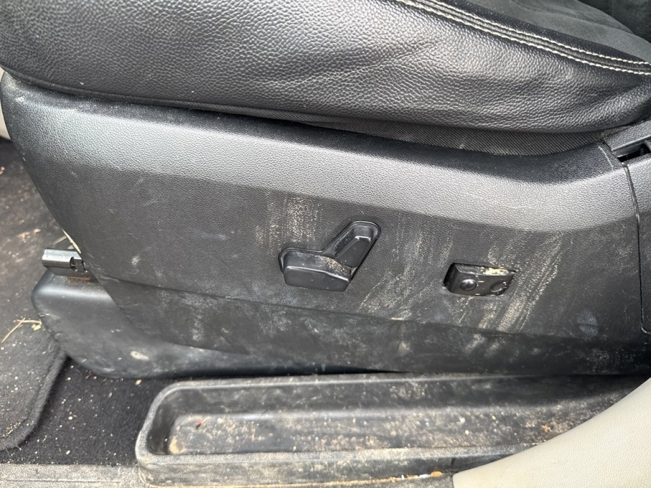 Used 2019 Dodge Grand Caravan SXT image 18