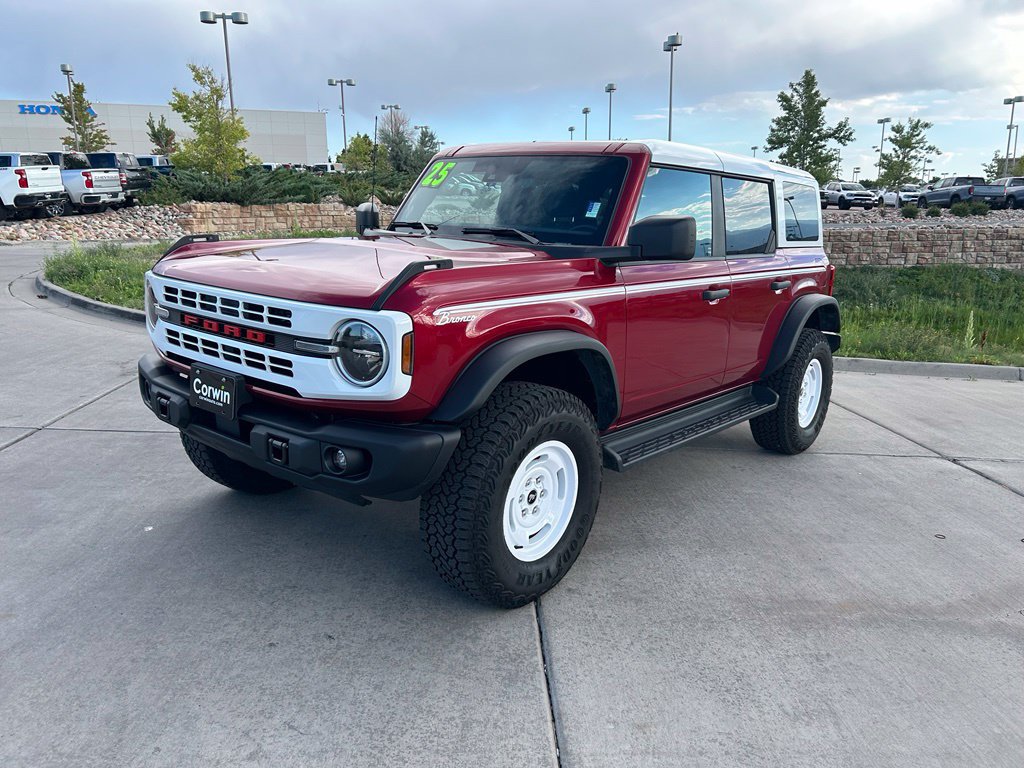 Used 2025 Ford Bronco Heritage Edition AWD/4WD image 4