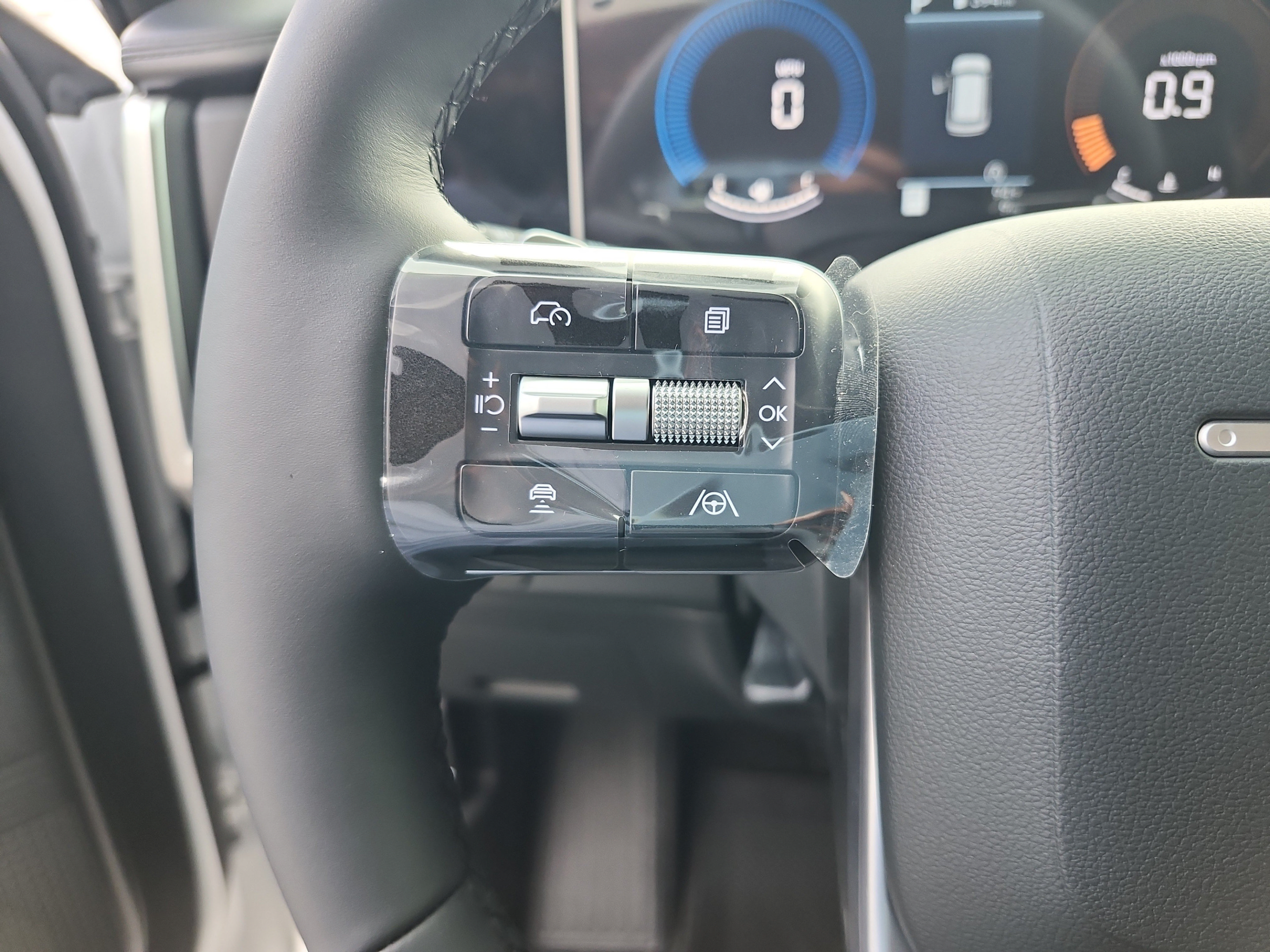New 2027 Hyundai Santa Fe SE FWD image 13