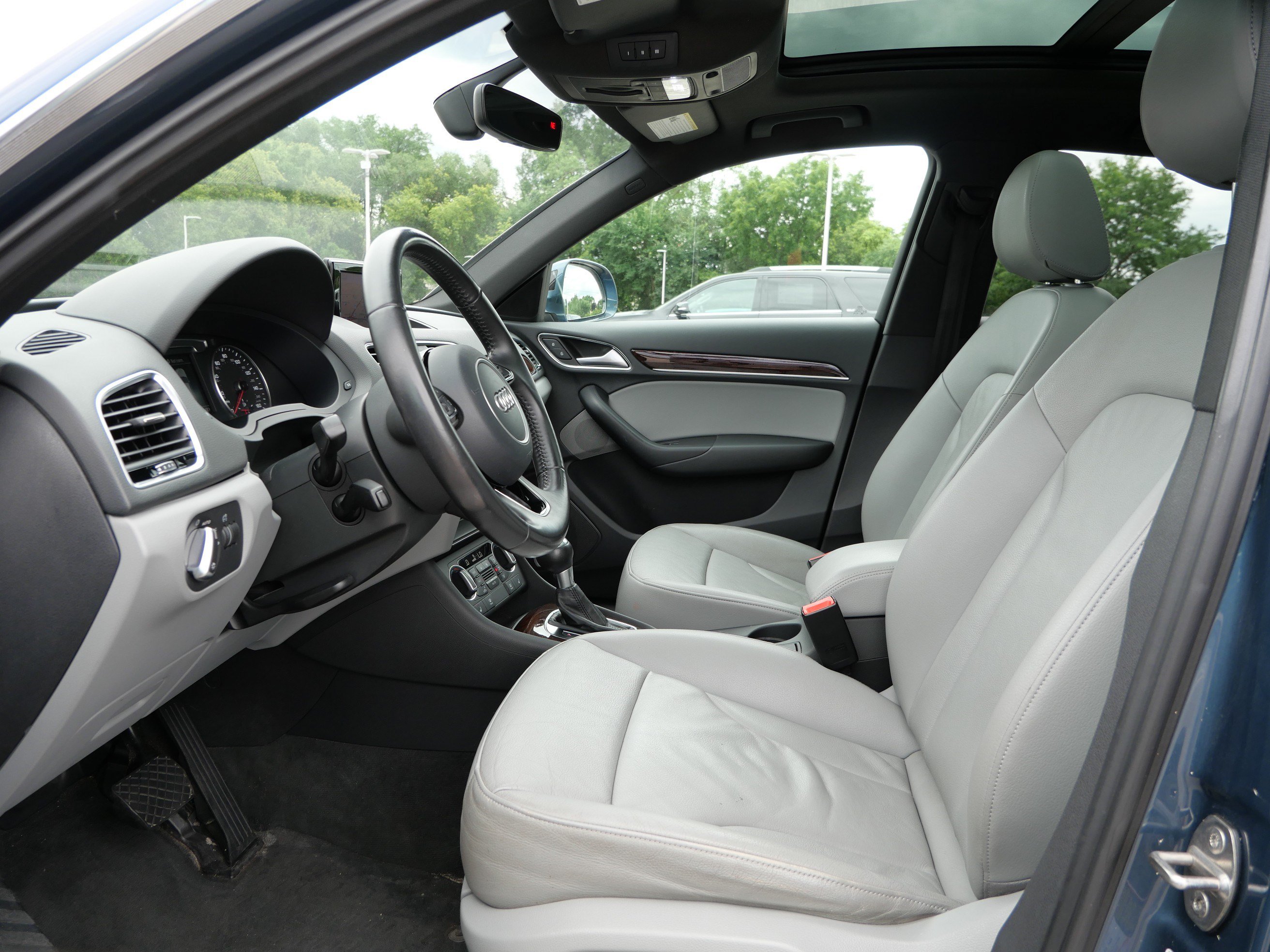 Used 2018 Audi Q3 2.0T Premium Plus AWD/4WD image 13