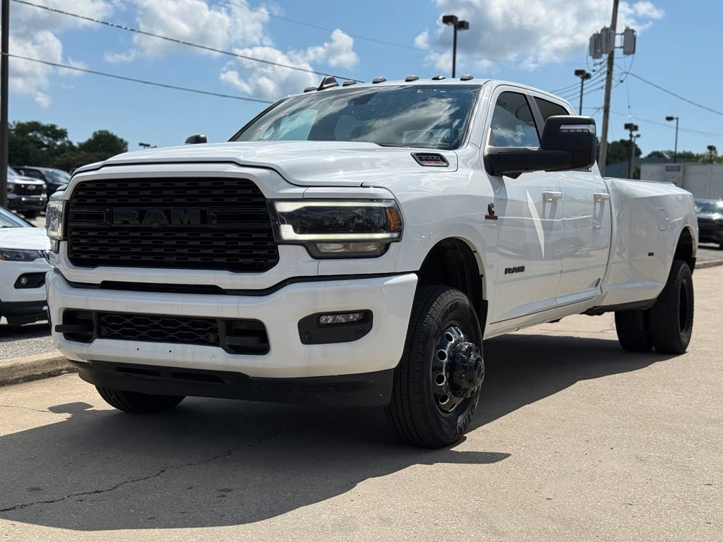 Used 2024 RAM 3500 Big Horn w/ Night Edition AWD/4WD image 2